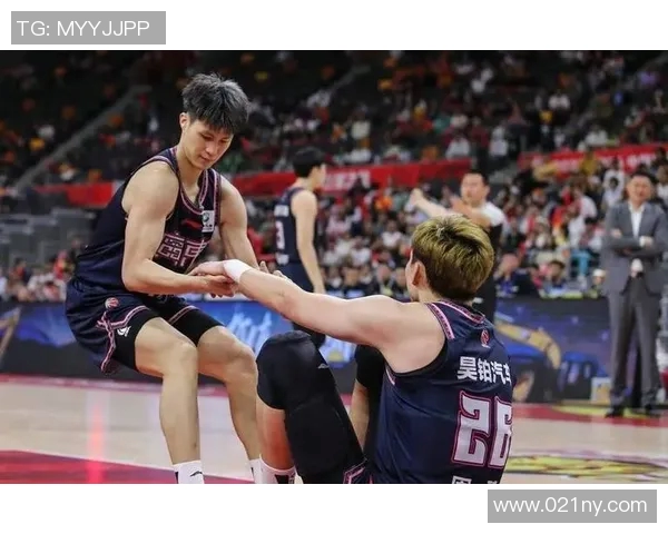 广东队重塑锋线阵容杜锋将用绝招挤走伯克逼退张皓嘉